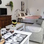 Дом отдыха Evestudioskos *